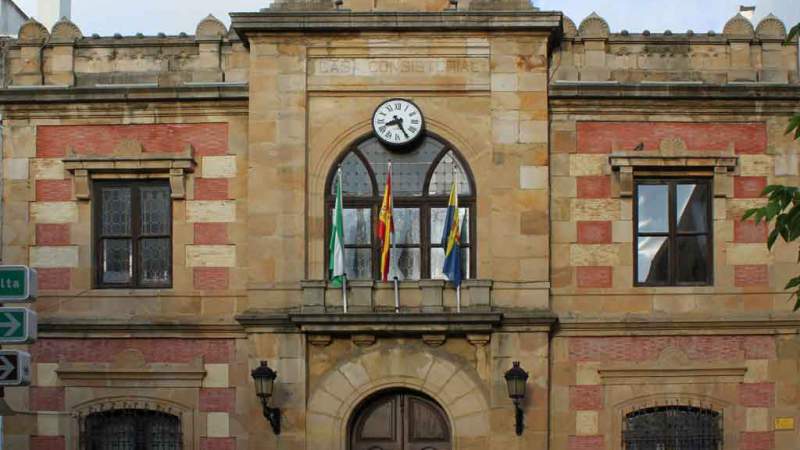 Imagen de El Ayuntamiento anula el festivo previsto para el miércoles 24 junio tras una consulta a la Junta de Andalucía | Patricia Perdomo